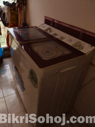 Singer semi washing machine